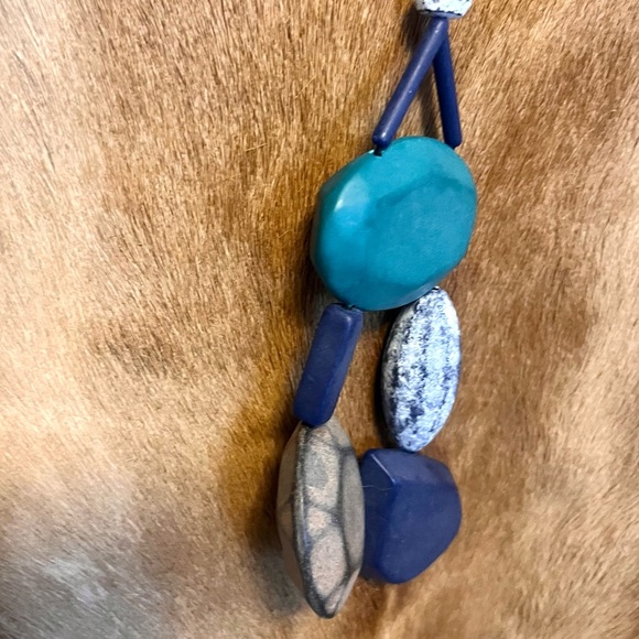 🏷️ 🎉 totw • long leather necklace with large turquoise navy cream stones - Picture 10 of 15